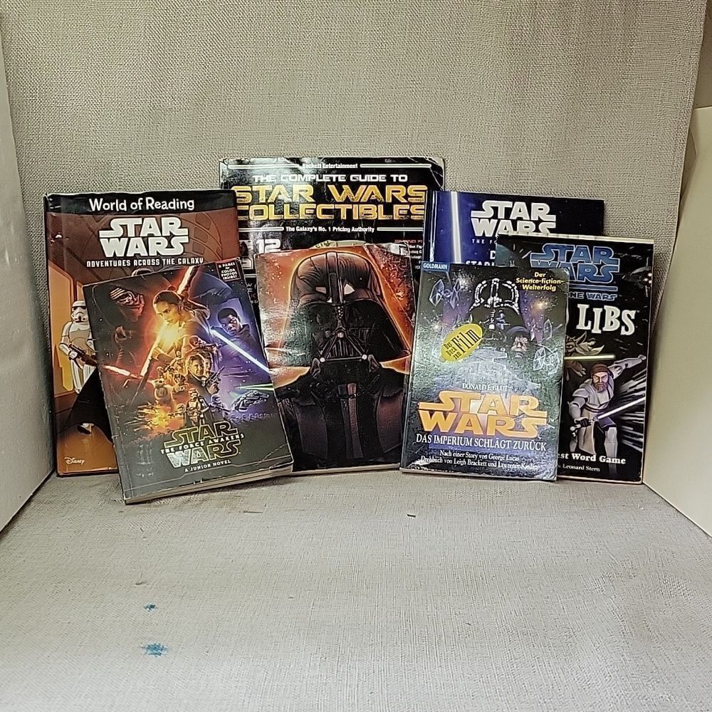 Assorted Star Wars paperback, hard cover books, magazine. Lot of 7